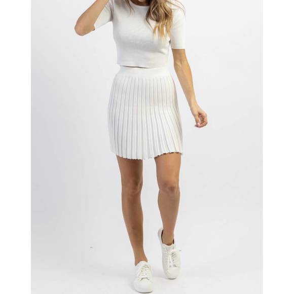 NEW RIVIR twice as nice pleated skirt set in white - Picture 4 of 6